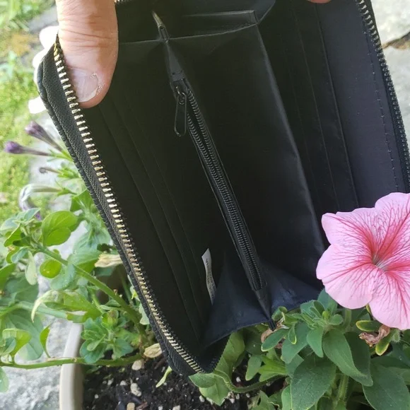 RAMPAGE WRISTLET Chevron design NWOT UNISEX - Picture 7 of 10